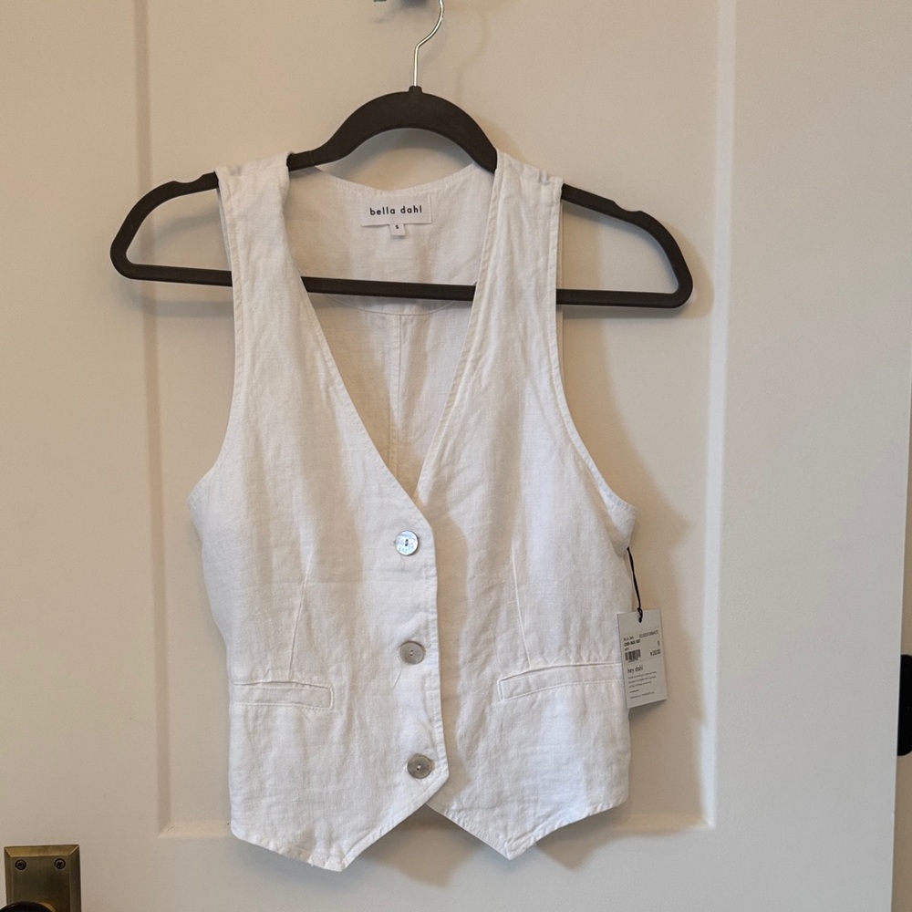NWT Bella Dahl Ivory Buttoned Vest